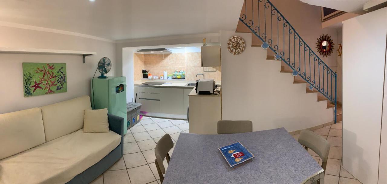 Casetta Blue House Gaeta Via Dell'Indipendenza Exterior photo
